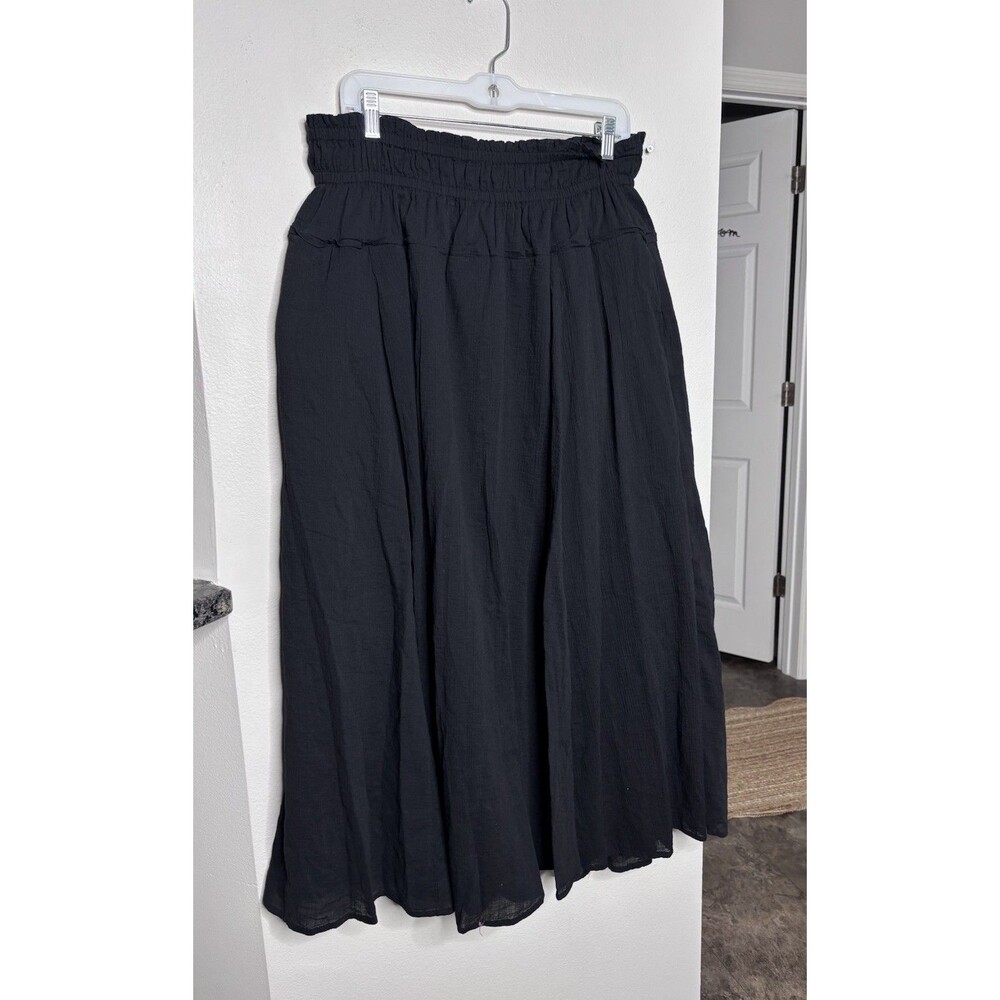 Torrid Festi Smocked Crinkle Gauze Tiered Black Skirt Size 1 Boho